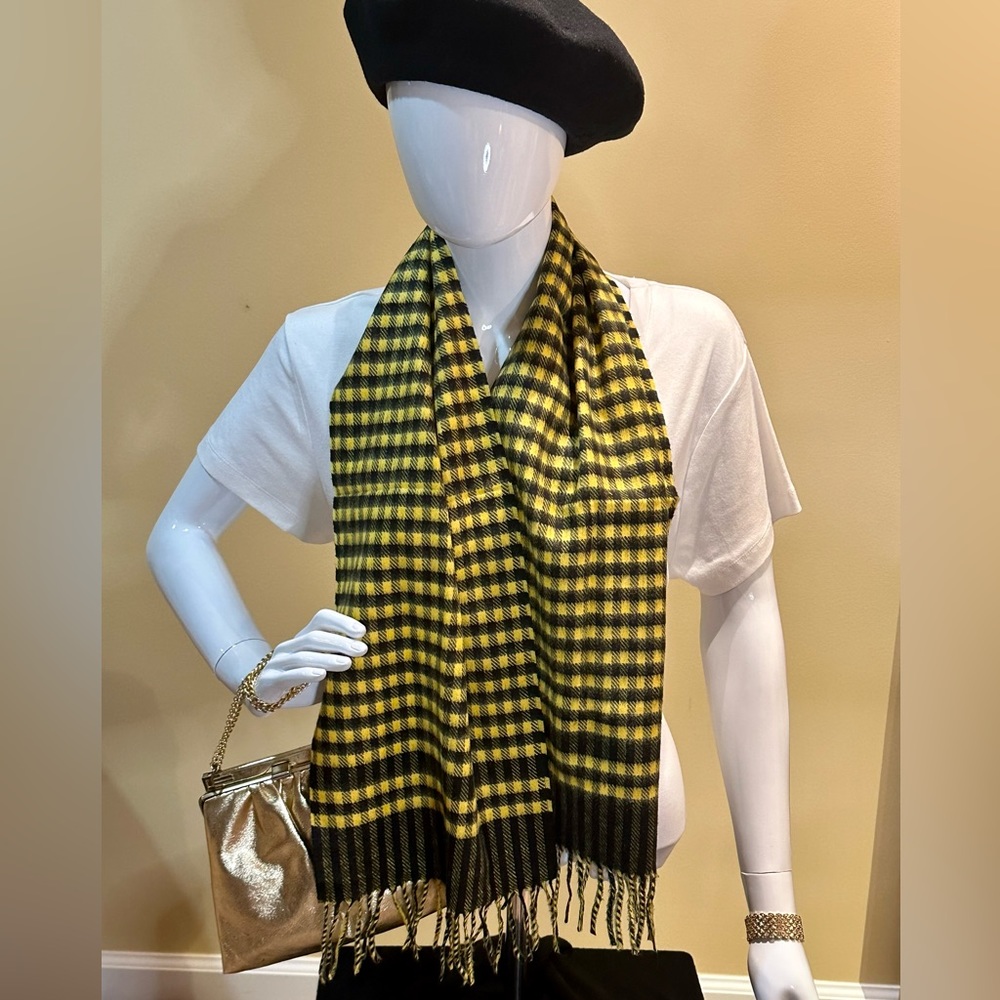 🌟HP🌟VTG 1970s Soft Black & Yellow 100% Acrylic Checkered Pattern Scarf West GER